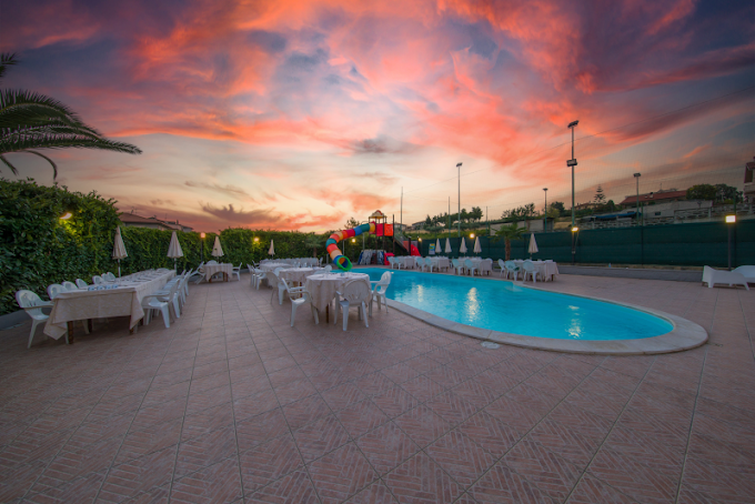 hotel con piscina all inclusive a Pineto